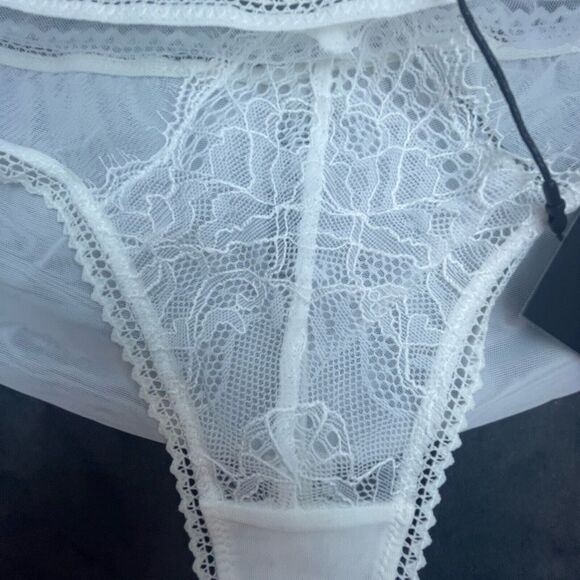 Thistle and Spire Eyelash Mirage Thong Womens XL Ivory Lace Sheer Revole - Picture 3 of 7